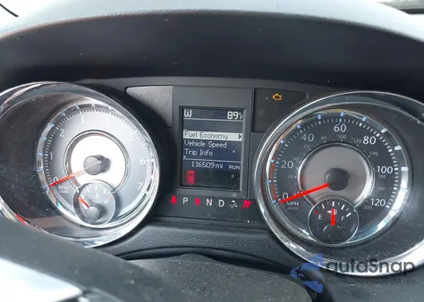 2011 Chrysler Town & Country Touring-L from USA, damaged, VIN 2A4RR8DG8BR617815